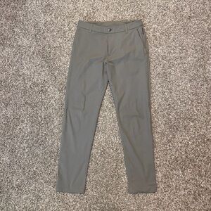 Lululemon ABC Commission Men’s Pant - Size 31 - Khaki / Nomad